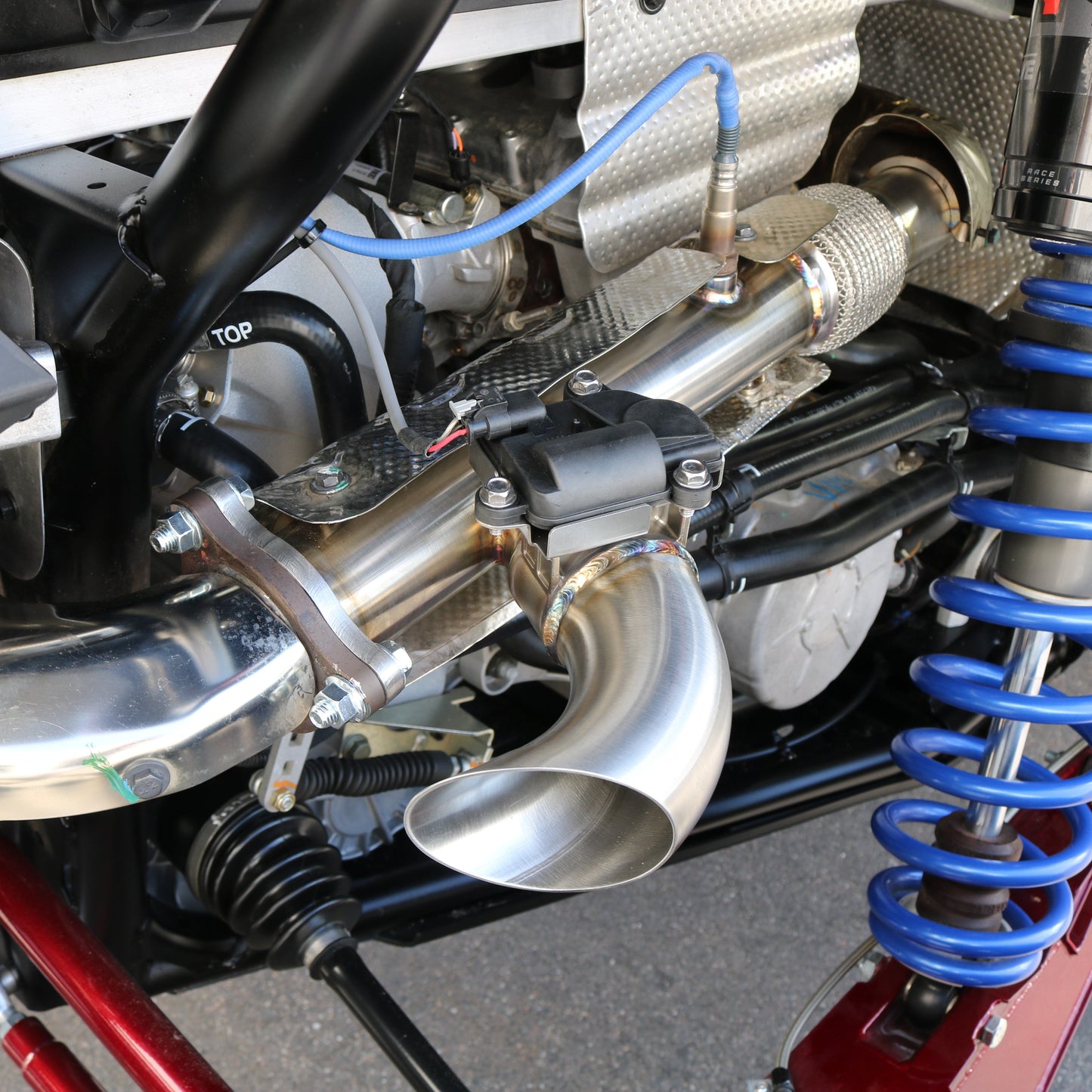 Polaris RZR XP Turbo SHOCKER electric side-dump exhaust